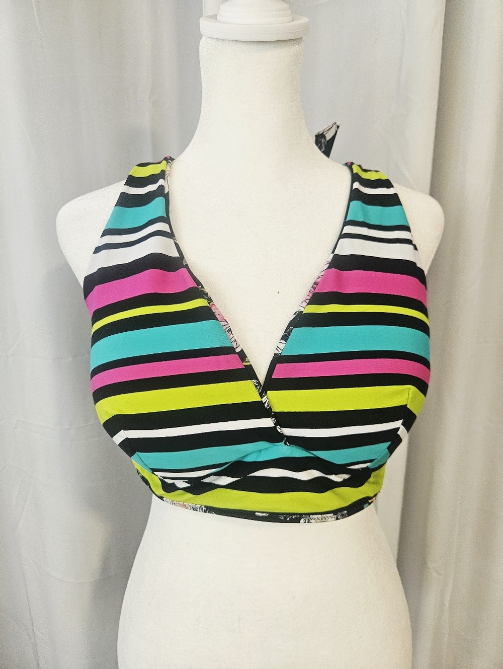 Torrid Floral Or Striped Reversible Bikini Top - Size 2 or XXL - Picture 4 of 5